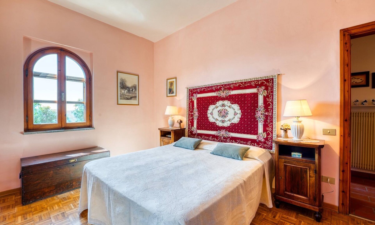 Monteluco House | Villa Marta in Spoleto, 3 Bedrooms, 2 Bathrooms, Large Sun Terrace and Garden