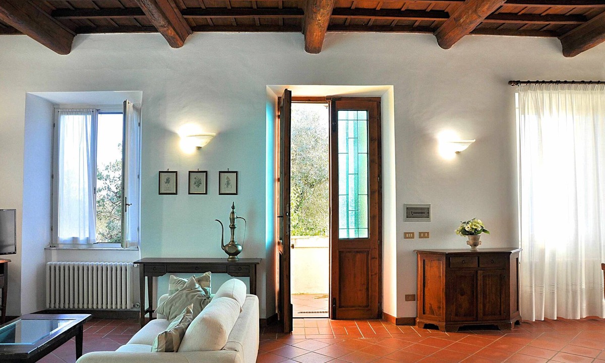 Capranica Villa | Villa Montecasciano