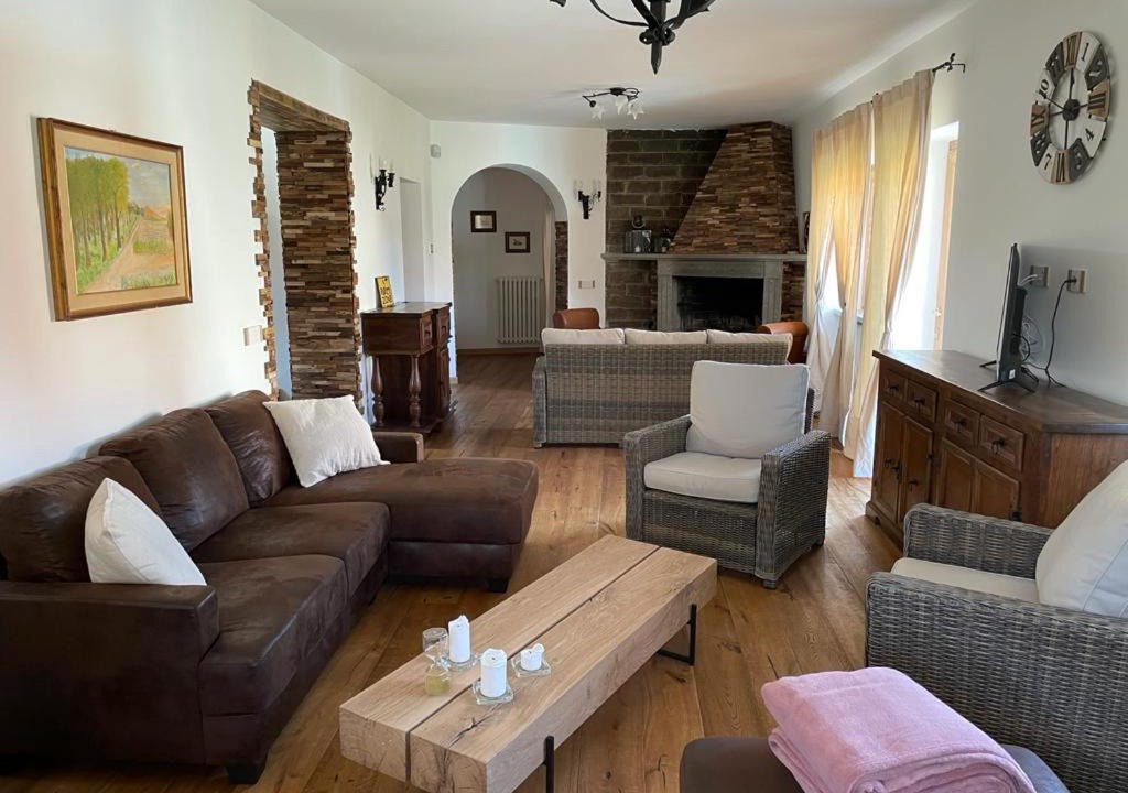 Lake Bracciano Villa | VILLA NAZZA