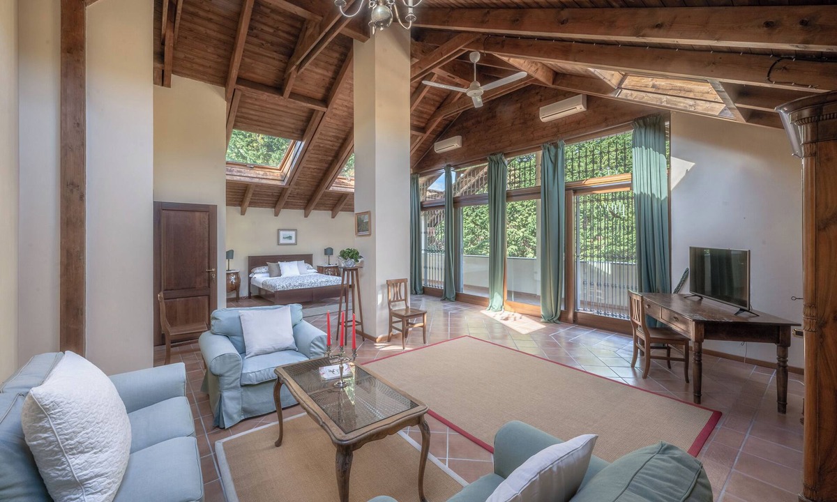 Castel Boglione Villa | Villa Noceto Luxury Vineyard Villa