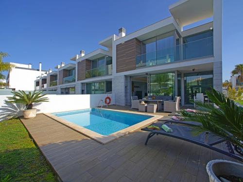Correeira Villa | Villa Pires - VIP Properties by Interhome