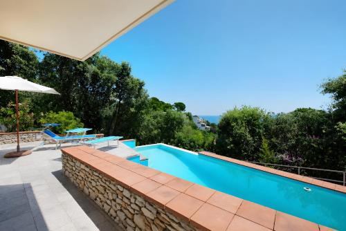 Arenzano Villa | Villa Roberta Pool, wifi & Parking