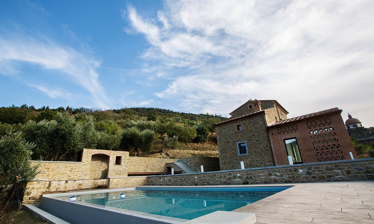Cortona Villa | Villa Vento, elegant villa walking distance from CORTONA. Private Pool