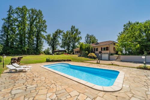 San Damiano dʼAsti Villa | Villa with Pool in Unesco, 4 Room, Parking e Free WiFi