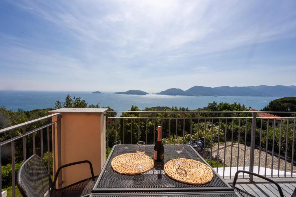 Lerici Apartment | Villa Zanelli Terrace