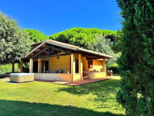 San Vincenzo Villa | Ville Di Villa Biserno