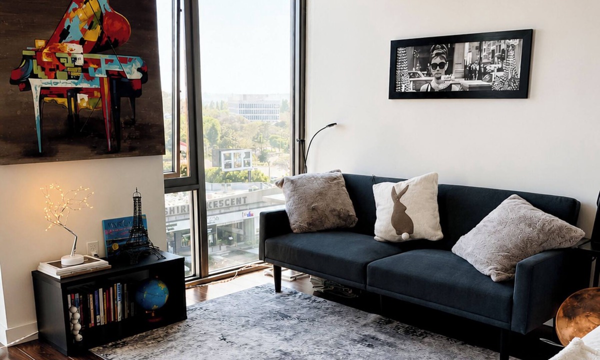 Beverly Grove Bed & Breakfast | West Hollywood - Elite High Rise Living