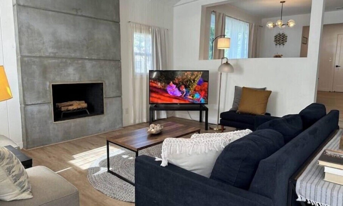 Culver - West House | West LA House - Large Yard - 3 miles to beach