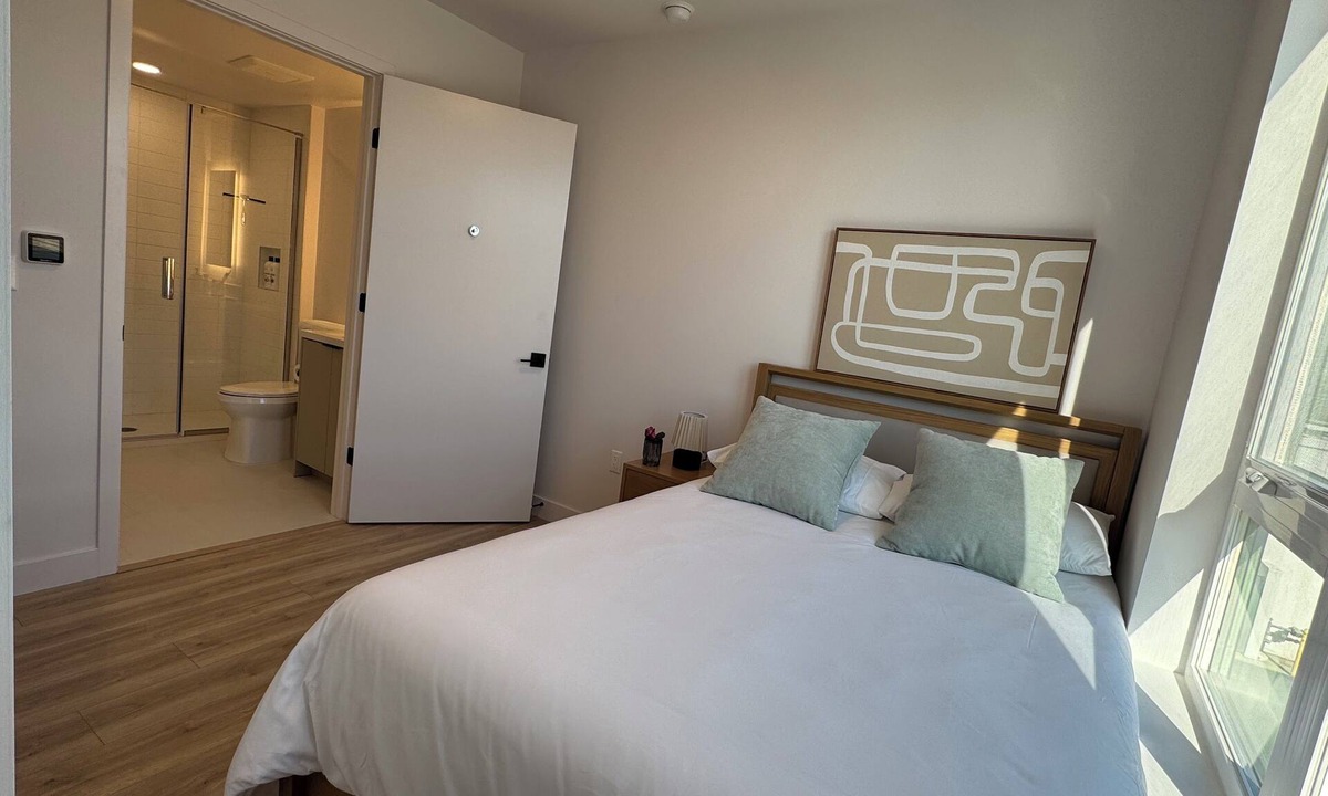 Beverly Grove Apartment | Where Los Angeles comes alive elevated living B