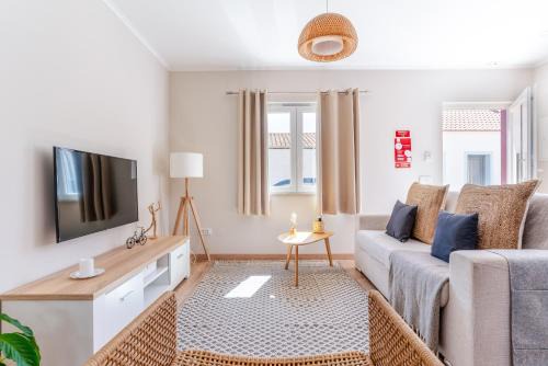 Odeceixe Apartment | Windmill Escape - Onda Townhouse by Lisbeyond