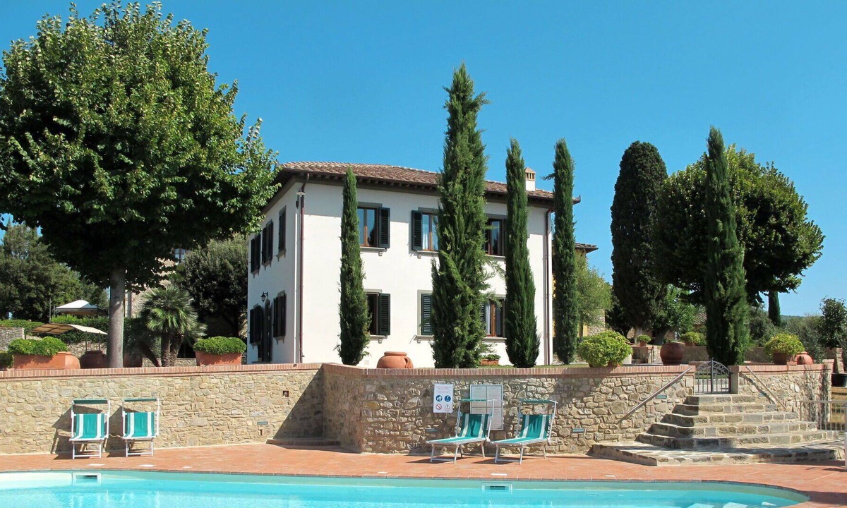 Monteriggioni Villa | Wonderful private villa for 10 people with private pool, WIFI, TV, patio, panoramic view and par...