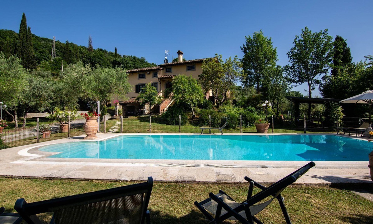 Castiglion Fiorentino Villa | Wonderful private villa with A/C, WIFI, private pool, TV, terrace and pets allowed, close to Are.