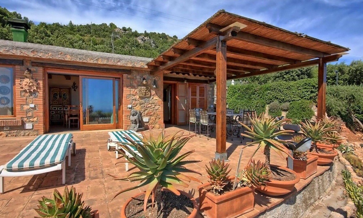Monte Argentario Villa | Wonderful private villa for 6 guests with WIFI, TV and pets allowed