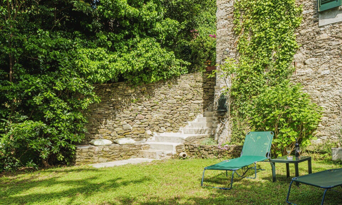 Stazzema House | Wonderful private villa for 4 guests with WIFI, TV, terrace and pets allowed