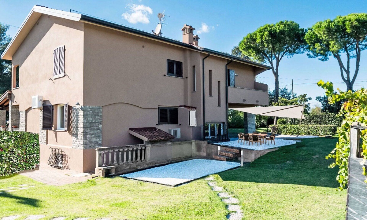 Cecina House | Wonderful private villa for 8 guests with A/C, WIFI, private pool, patio and pets allowed