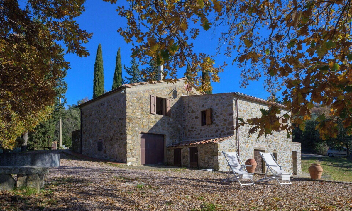 Roccastrada House | Wonderful private villa for 8 guests with A/C, WIFI, TV, patio and pets allowed