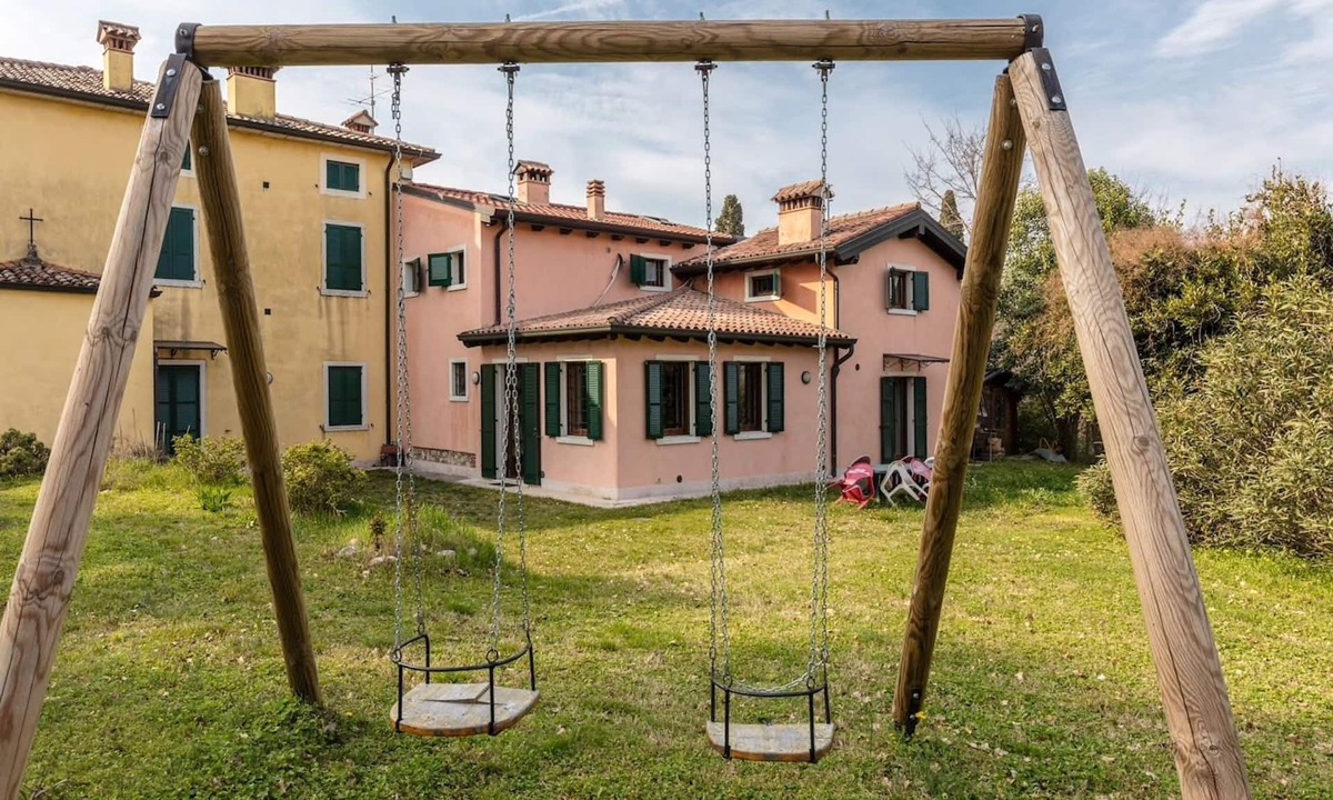 Colà Di Lazise Villa | XV century villa recently restored , located on Colà di Lazise