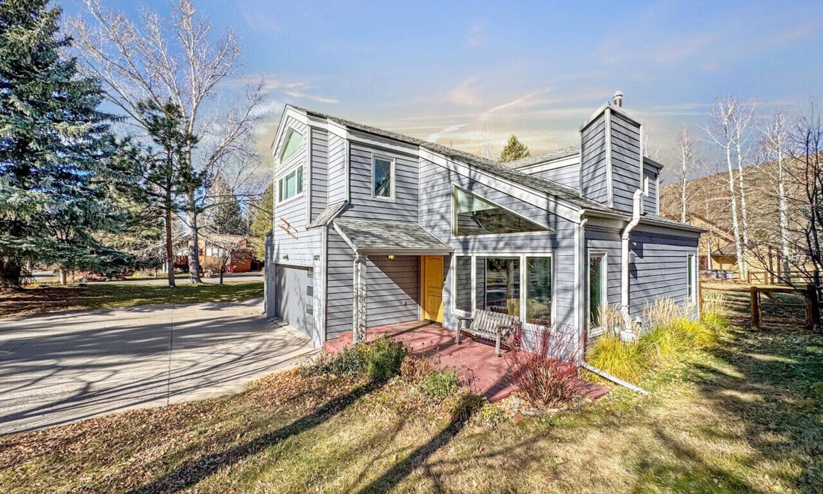 Eagle-Vail Villa | Your Eagle-Vail Base Camp: Equidistant to both Vail & Beaver Creek