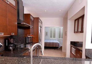 513 Mariners Club - 3 bedroom luxury ground floor condo with ocean views