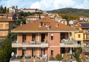 Elegant apartment on Lake Trasimeno