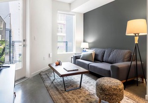 Lux Downtown 1BR w/ Gym, W/D, Pool, near Staples Center by Blueground