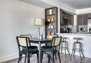 Roomy Brentwood 2BR w/Gym, Rooftop & W/D, near UCLA, by Blueground