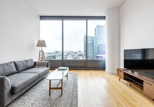 Sleek Downtown 1BR w/ Gym, Doorman, near Metro Center, by Blueground