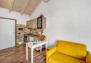 Studio with air conditioning and pool