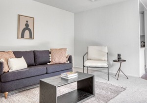 Sunny Glendale 1BR w/ Gym, Pool & W/D, near Americana Mall, by Blueground