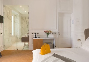 Via Chiodo Luxury Rooms