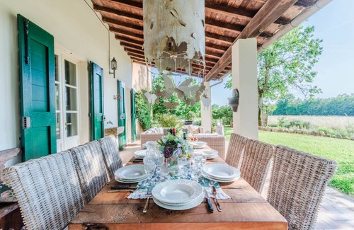 Orentano Villa | 300 m² Villa ∙ 4 bedrooms ∙ 8 guests