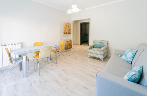 Riva Trigoso Apartment | 097 - Casa Stella a Riva Trigoso, 300 metri da mare e spiaggia, POSTO AUTO PRIVATO GRATIS
