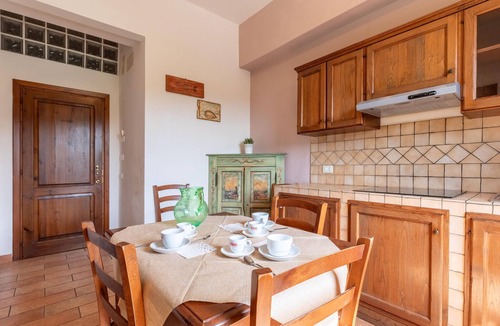 Montone Apartment | 1 bedroom awesome apartment in Montone