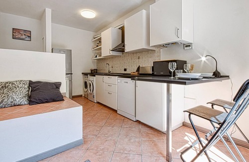 Avegno House | 1 bedroom pet friendly home in Avegno