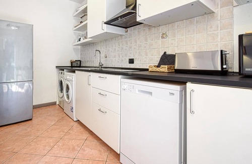 Avegno House | 1 bedroom pet friendly home in Avegno