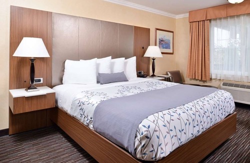 Inglewood Hotel | 1 King Bed | Near LAX & SoFi Stadium | Gateway to LA Attractions