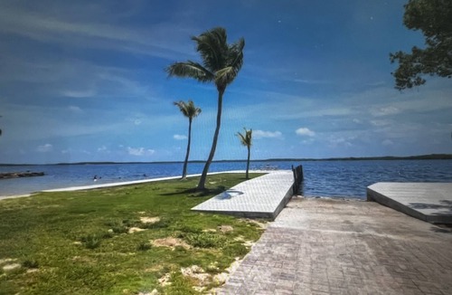Anglers Park House | 1 Story all new tranquil home in the Florida Keys
