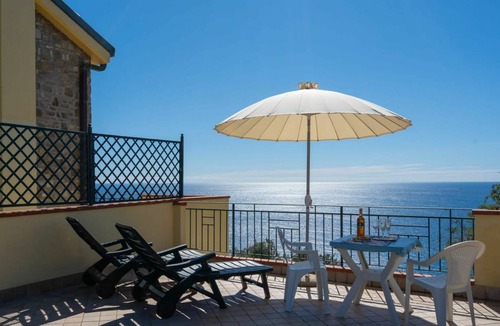 Poggi Apartment | 100 m² Apartment ∙ 2 bedrooms ∙ 6 guests