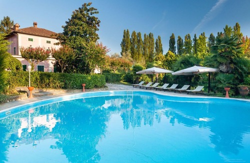 Saint-remy-de-provence House | 106. Oscar, Villa On The Lake