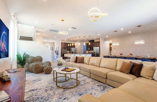 West Kissimmee Villa | 11BR Disney Golf Estate | Trackman, Theater, Spa