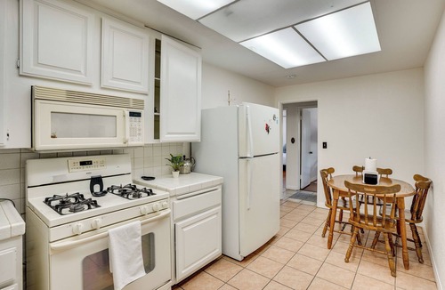 Downey House | 12 Mi to Dtwn LA: Family Home w/Patio + Yard!
