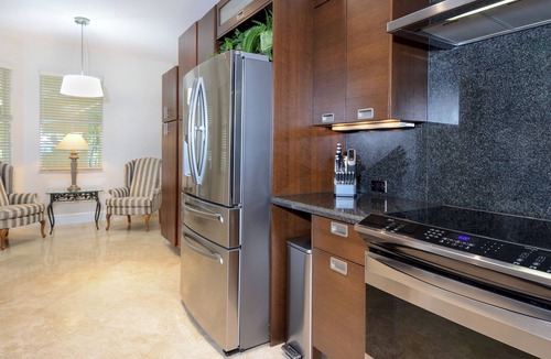 Rock Harbor Condo | 122 Mariners Club - An exceptional 2 bedroom luxury condo with ocean and marina views