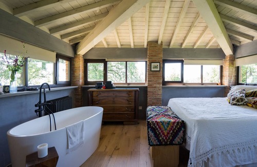 San Giovanni Valdarno Villa | 14th century barn converted into a family house to enjoy the local tuscan life.