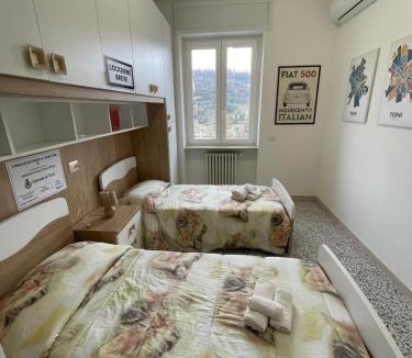 Terni Apartment | -15min Cascate Marmore- Ampio Appartamento, Park gratuito
