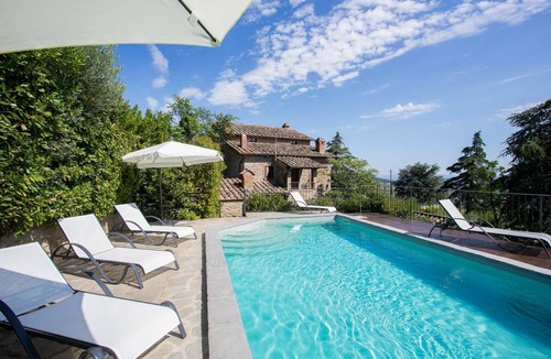 Cortona Villa | 185 m² Villa ∙ 4 bedrooms ∙ 8 guests