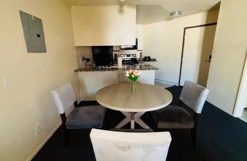 Westwood Apartment | 1Bd Prime Westwood Location One Block from UCLA