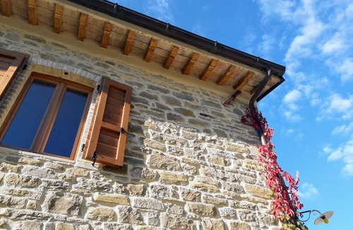 Assisi Apartment | 2 bedroom apartment in the green Assisis hills with large pool