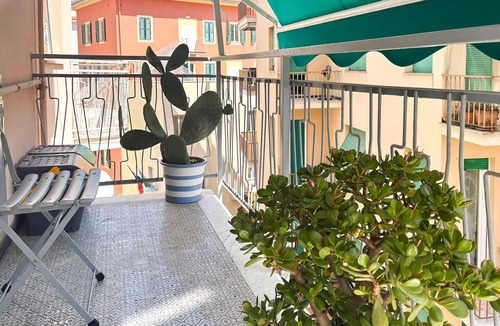 Chiavari Apartment | 2 bedroom awesome apartment in Chiavari