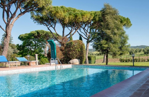 Roccastrada Apartment | 2 bedroom gorgeous apartment in Roccastrada