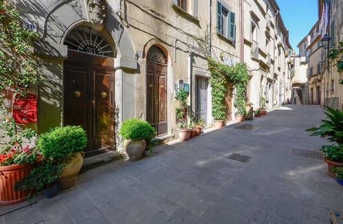 Scansano Apartment | 2 bedroom pet friendly apartment in Scansano